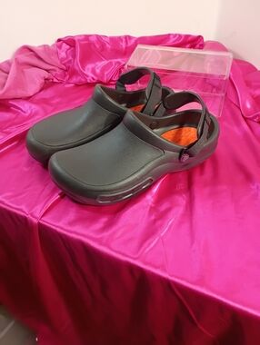 Crocs Bistro Pro LiteRide Work Clog Black Men’s SZ 10 Women's SZ 12